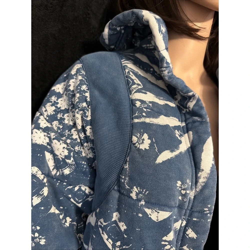 Urban Outfitters Out From Under Women's Cropped Quilted Jacket Small Grunge - Picture 2 of 10
